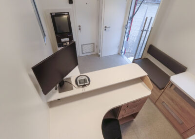 Mobile Bank Branch · LowLiner 4.5