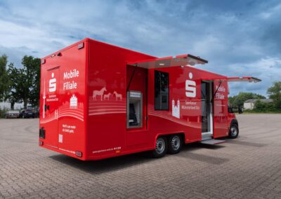 LowLiner 6.8 – Mobile bank branch - Mobile ATM