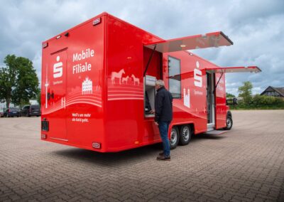 LowLiner 6.8 – Mobile bank branch - Mobile ATM -
